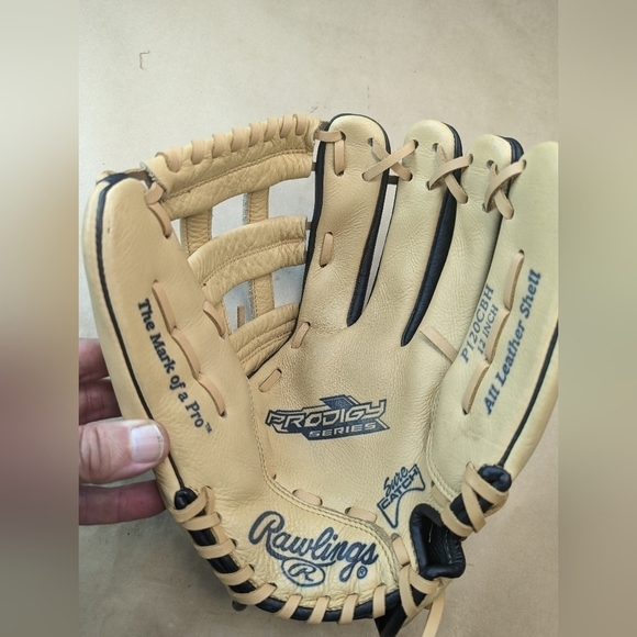 Rawlings P120CBH 12" Prodigy Series Sure Catch . New. Never used. Right hand thr - Picture 1 of 9